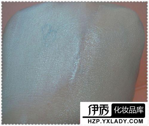 羽西BB21.jpg